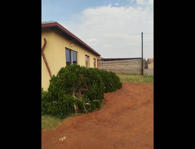 3 BEDROOM HOUSE FOR SALE IN DAWN PARK